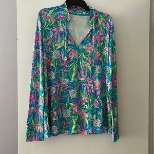 Lilly Pulitzer Multi Color Pull Over. Never Worn Size L (12-14).